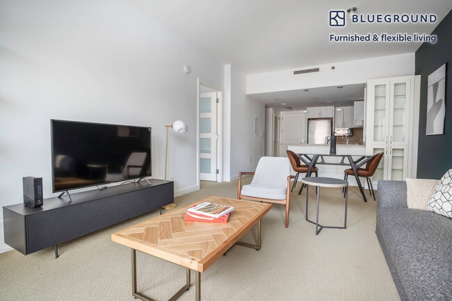 425 8th St NW unit FL9-ID160, Washington, DC 20004 - photo 2