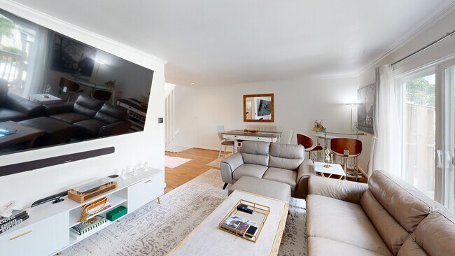 32 Glenview Dr unit 32, Cromwell, CT 06416 - photo 2