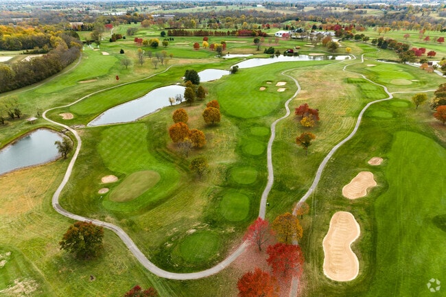 The University Club of Kentucky Golf Course is near the Paynes Depot area.