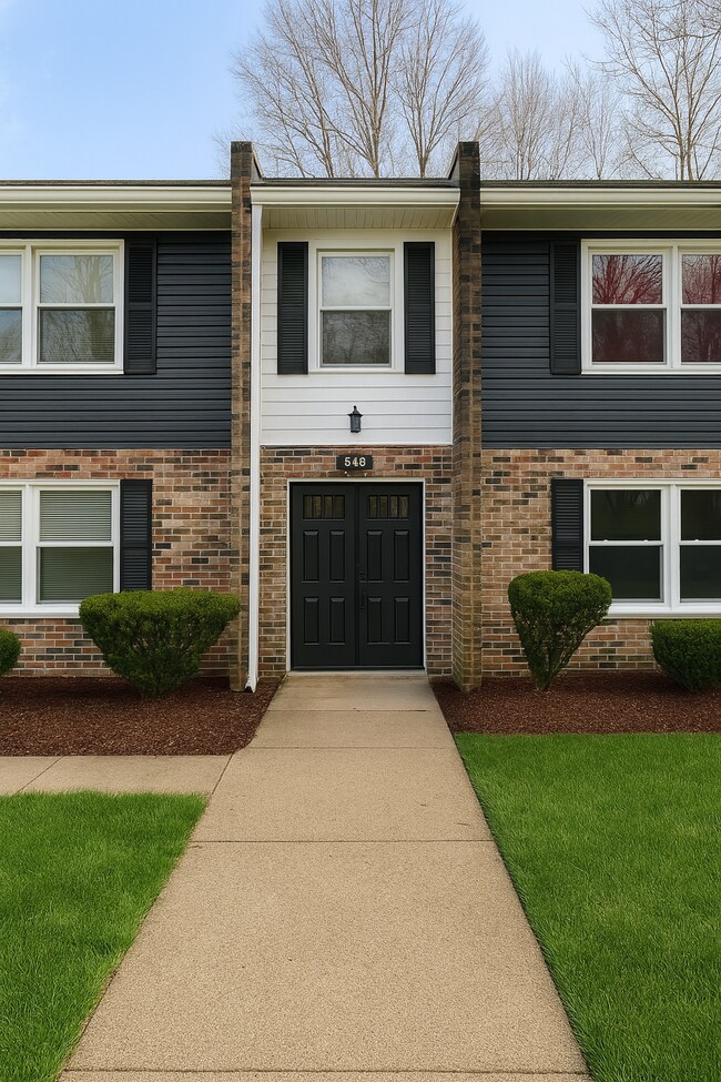 595 Magie Ave unit 3, Fairfield, OH 45014 - photo 2