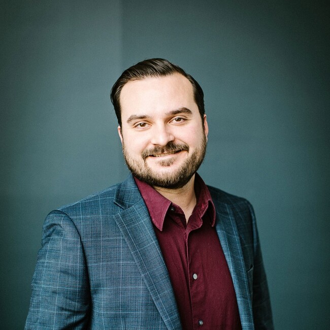Agent Photo