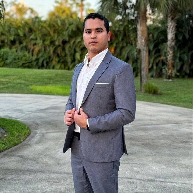 Agent Photo