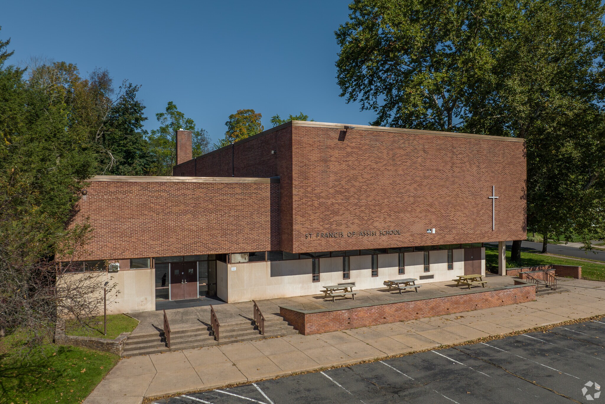 264 Roxbury Rd, New Britain, CT 06053 MLS 170603581