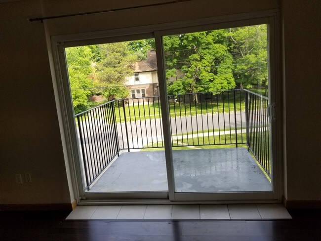 Seven Stories East Condominiums unit 226, Akron, OH 44312 - photo 4