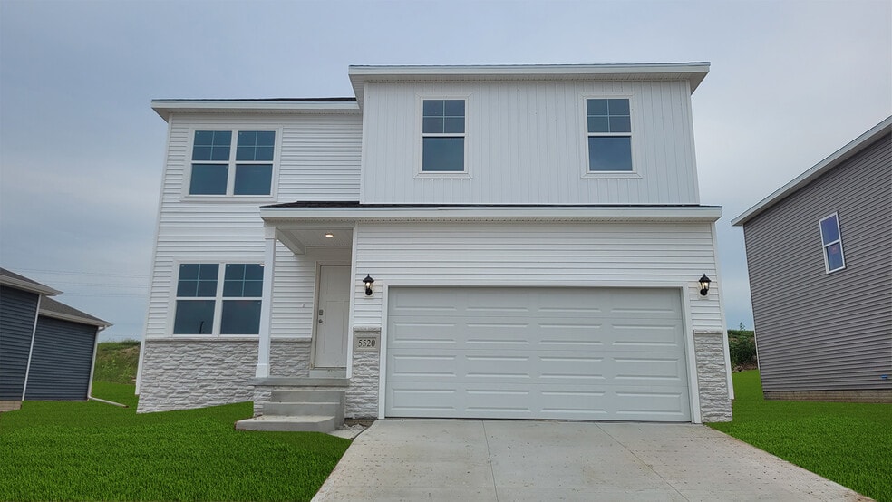 13003 S 66th Ave, Papillion, NE 68133 - photo 1