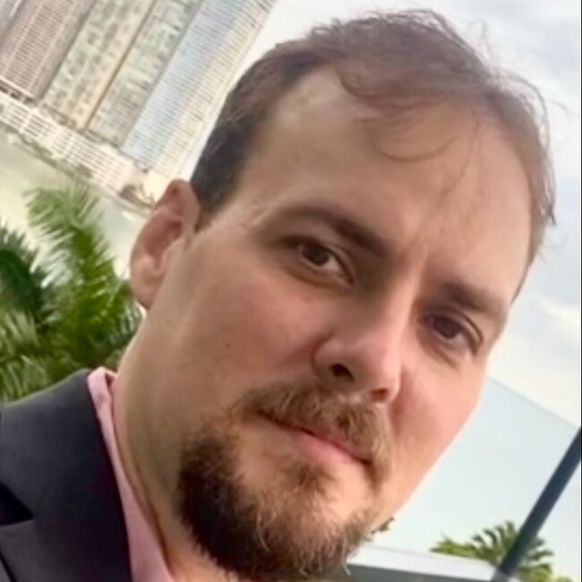 Agent Photo