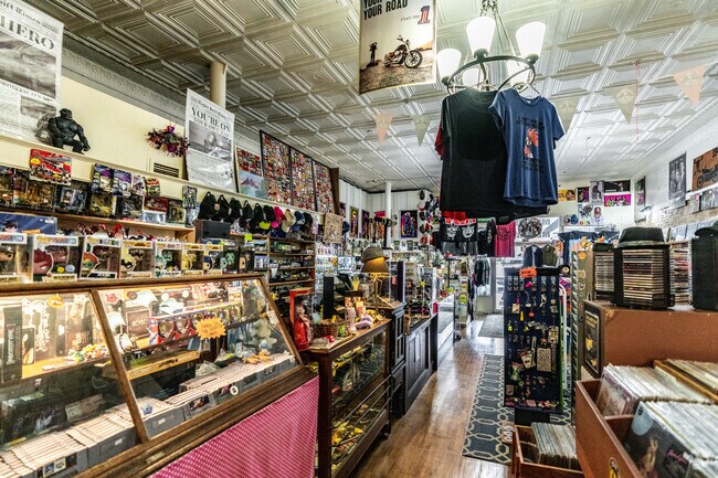 There are several eclectic shops in downtown Bowling Green.