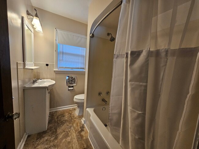 825 S Walnut St unit 1stFloor, Urbana, OH 43078 - photo 3