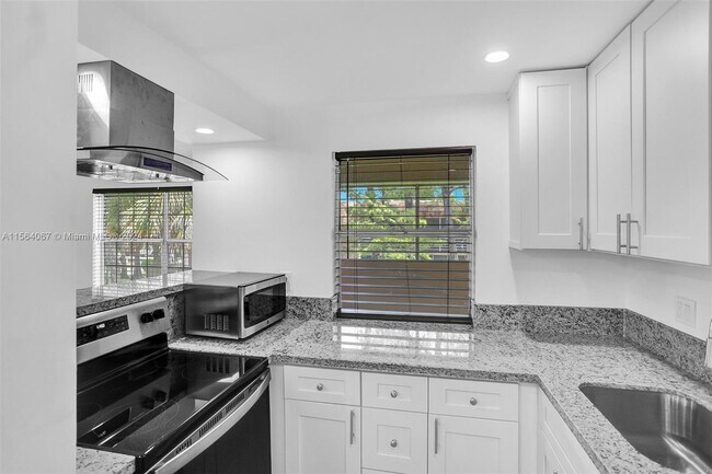4211 NW 19th St unit LIKE NEW CONDO, Lauderhill, FL 33313 - photo 2