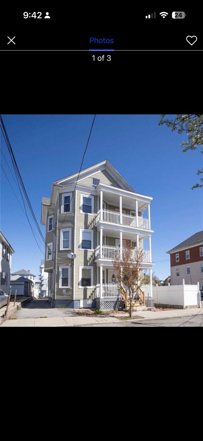 66 Health Ave unit 3rd floor, Providence, RI 02908 - photo 3