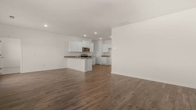 8592 Secretariat Dr, Lithonia, GA 30058 - photo 2