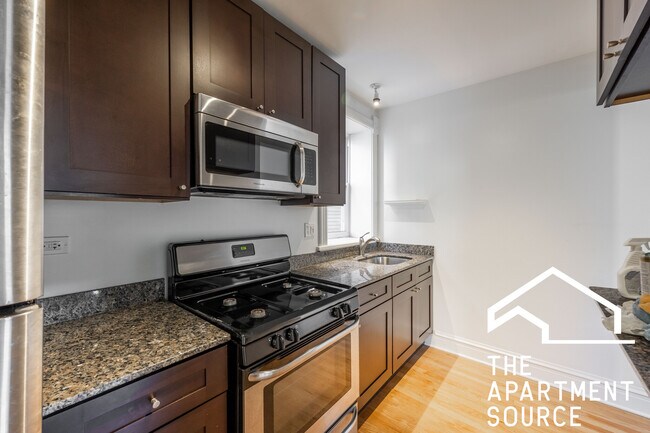 1822 S Throop St unit 1, Chicago, IL 60608 - photo 4