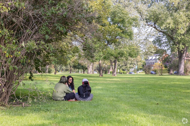 Enjoy a picnic at one of the many parks adjacent to the Gateway Community.