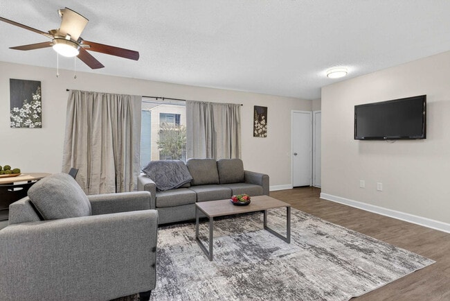 800 Alexander Rd unit FL1-ID1372308P, Cayce, SC 29033 - photo 4