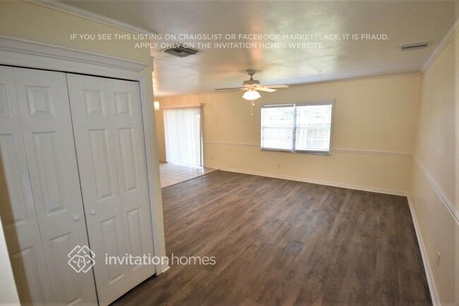 9030 Dixiana Villa Cir, Tampa, FL 33635 - photo 4