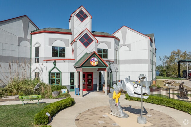 Scovill Gardens is home to the Children's Museum of Illinois.