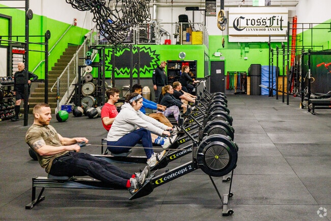 Queensborough-Brentwood locals can get a good workout at the Lynnwood CrossFit gym.