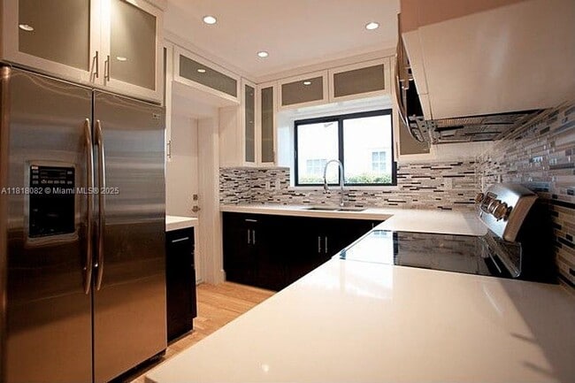 1717 Cortez St, Coral Gables, FL 33134 - photo 6