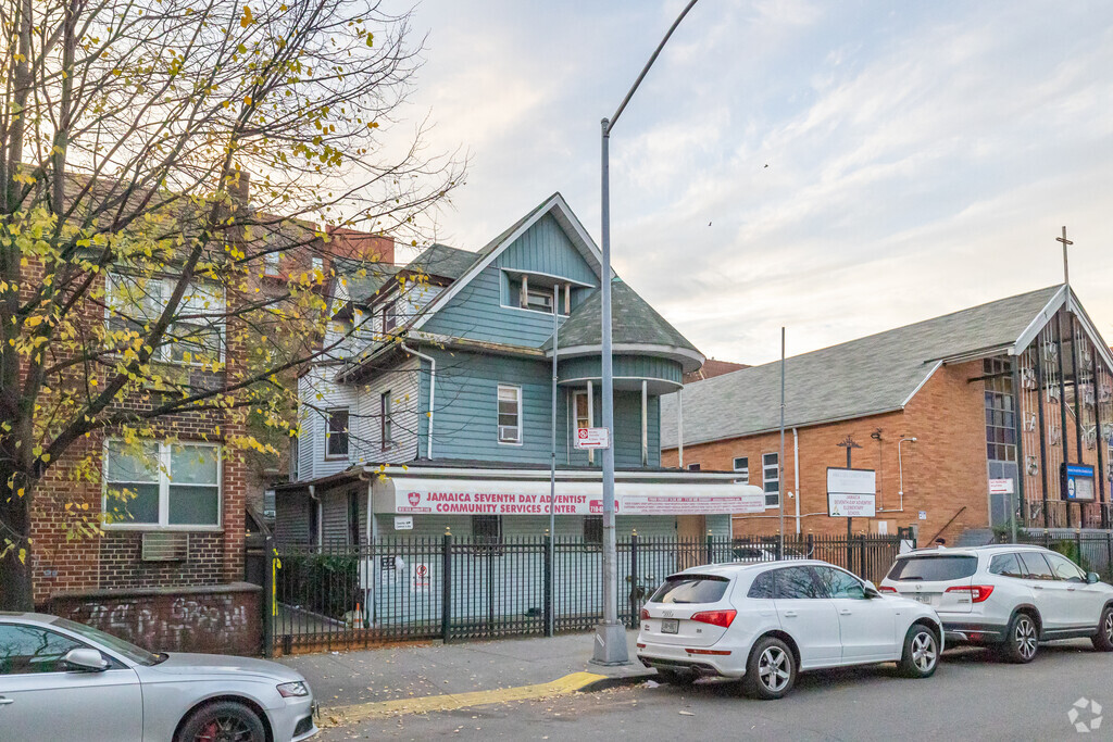 The Jamaica Seventh-day Adventist Elementary/Busy Bee Learning Center is in Jamaica Queens.