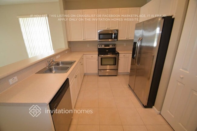 210 Mulberry Grove Rd, Royal Palm Beach, FL 33411 - photo 4