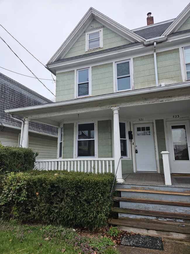 521 E 3rd St unit 521 E 3rd St Berwick, Berwick, PA 18603 - photo 2