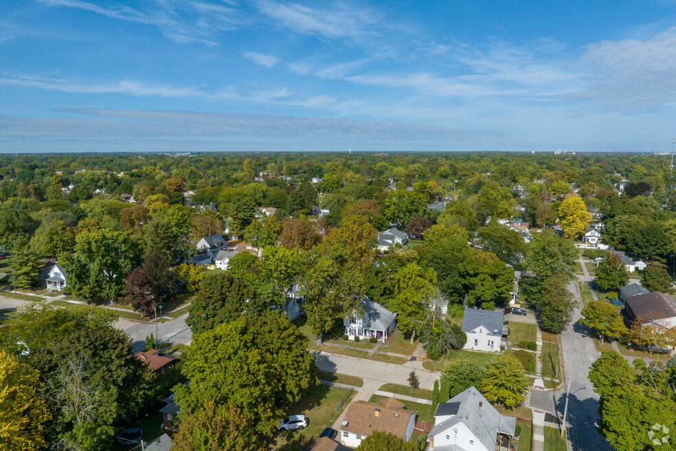 NH_Adams Boulevard_555544_P2_020625