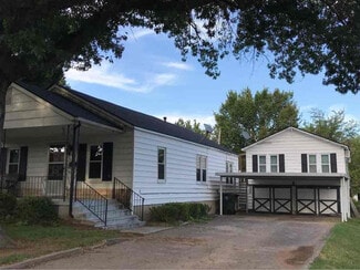 704 W Robb Ave, Muskogee, OK 74401