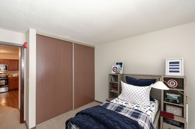 Hunters Ridge, Minnetonka, MN 55345 - photo 7