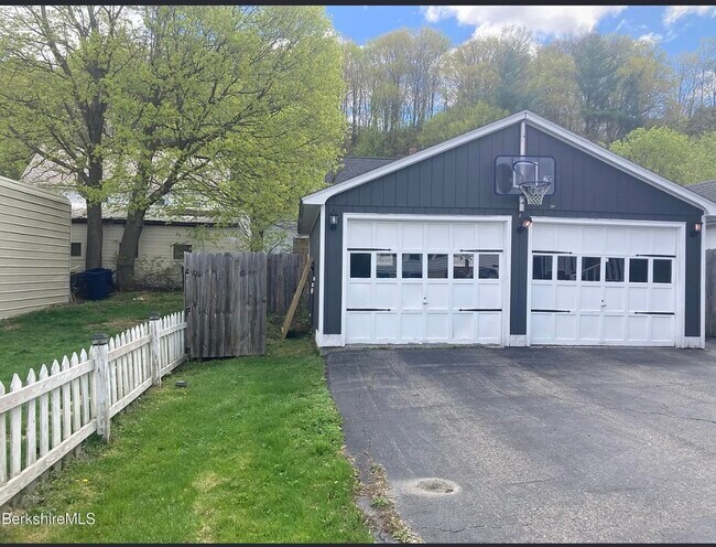 3 Hayer St unit 2, Adams, MA 01220 - photo 6