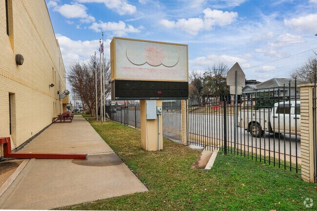 Dove Science Academy HS OKC offers a challenging curriculum.