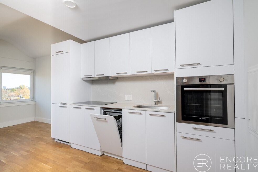 4 West St unit 334-B7, Cambridge, MA 02139 - photo 1