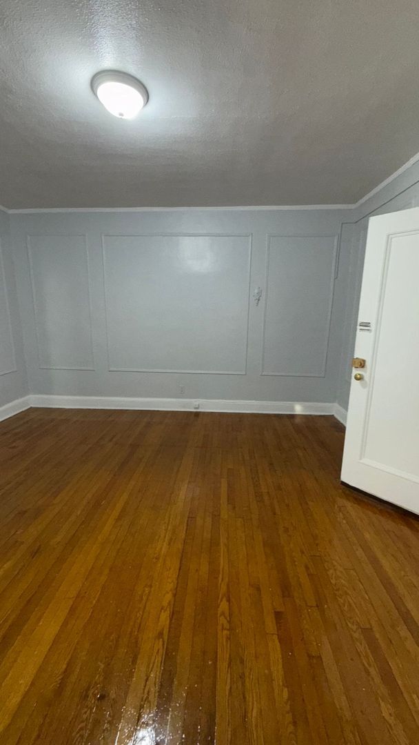 Hill Manor - Renovated Apartments Near Train Station, Bloomfield, NJ 07003 - photo 3