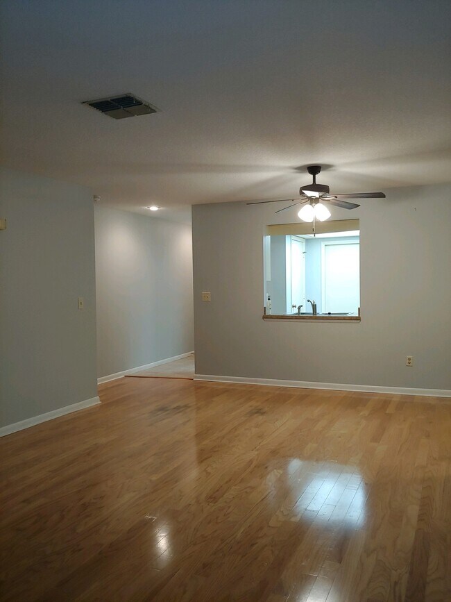 63 Douglas St unit 11, Homosassa, FL 34446 - photo 4