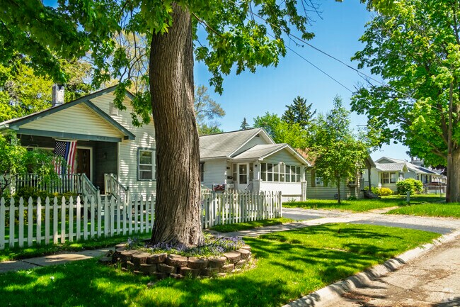 Older houses in Saint Stephens Brockway-Carmen offer fixer-upper opportunities for locals.