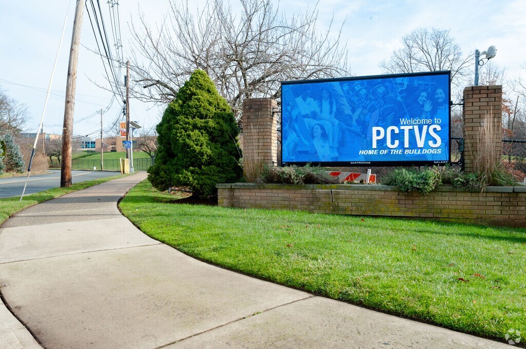 Passaic County Technical Institute, Wayne NJ Rankings & Reviews - Homes.com