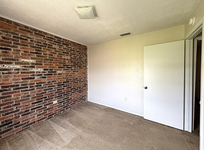 402 S 2nd St unit B, Copperas Cove, TX 76522 - photo 5