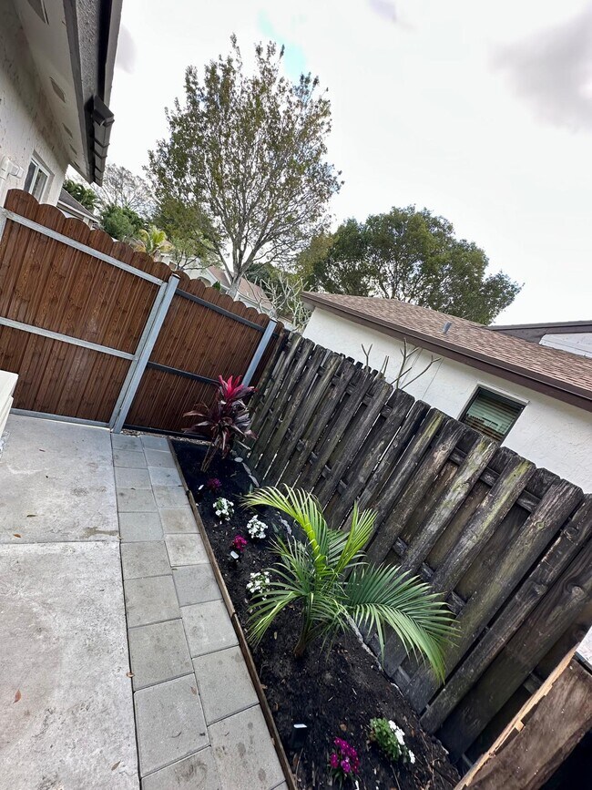 5225 SW 116th Ave unit The Garage, Cooper City, FL 33330 - photo 2