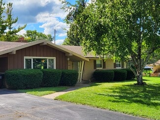 4985 S Menard Dr, New Berlin, WI 53151