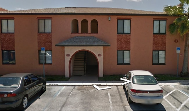 189 San Juan Cir, Melbourne, FL 32935 - photo 2