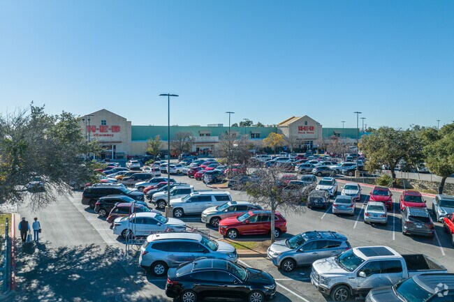 HEB Grocery Store provides fresh produce, quality products, and friendly service in Georgetown