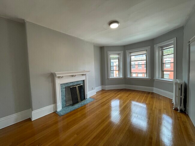 11 Park St unit 6, Brookline, MA 02446 - photo 2
