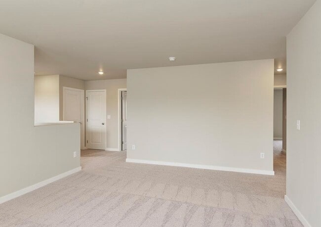 8504 13th Ave E unit 36469992, Tacoma, WA 98445 - photo 5