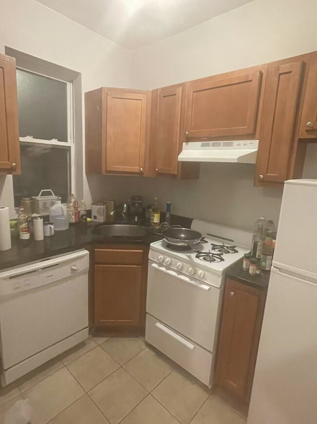 11 Claflin Rd Unit 1, Brookline, MA 02445