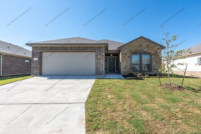1242 Lakeway Crossing Dr, Temple, TX 76502 - photo 2