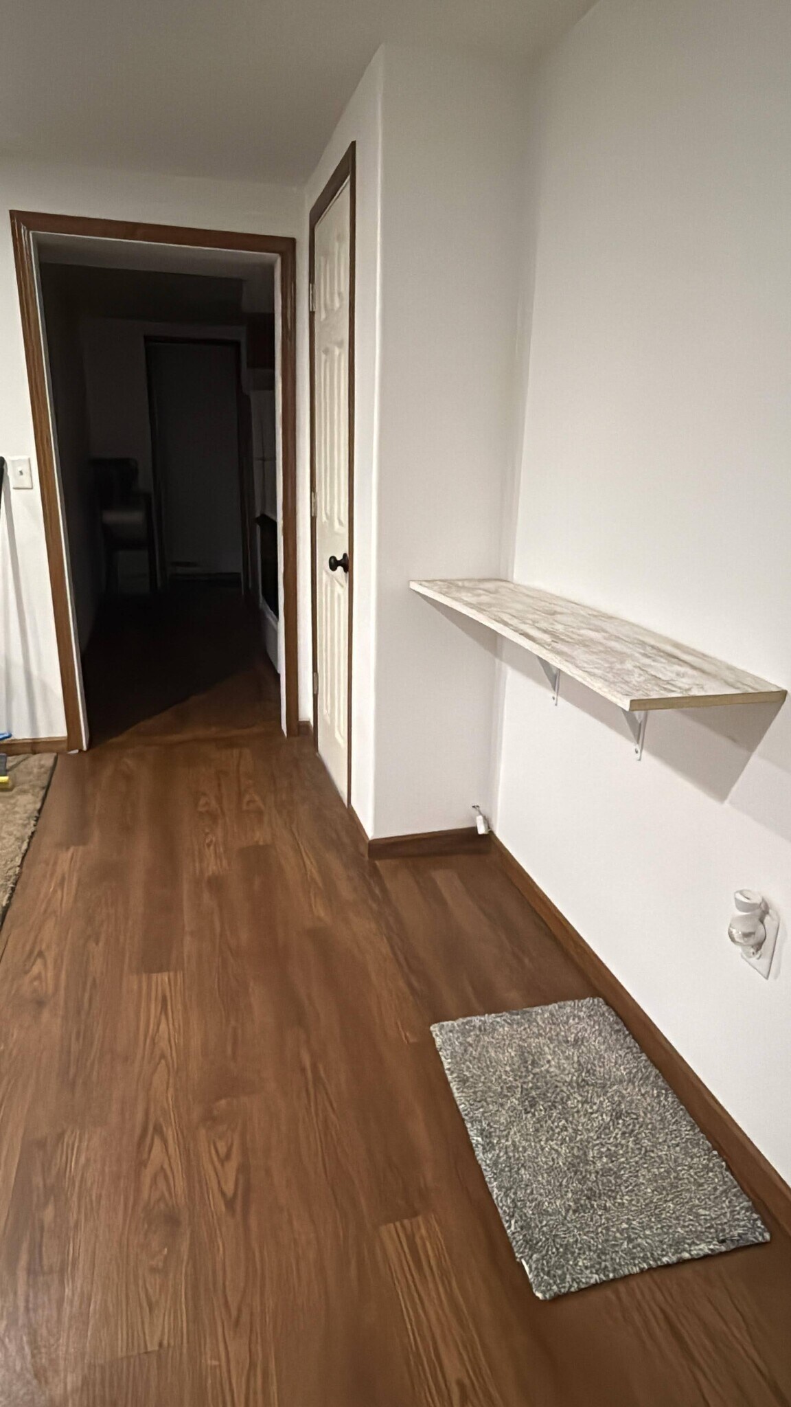 1011 5th Ave SE unit 2, Minot, ND 58701 - photo 1