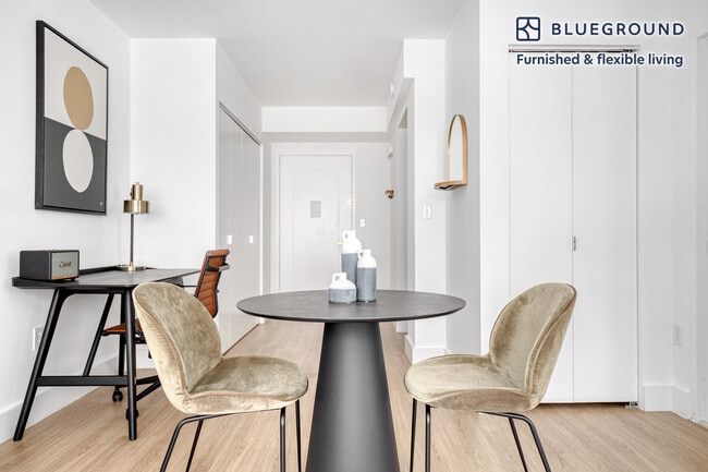 160 W 24th St unit FL8-ID656, New York, NY 10011 - photo 5