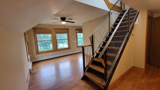 500 E 3rd St Unit Top, Chaska, MN 55318