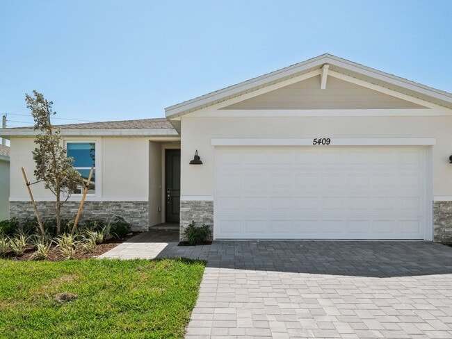 5409 Hampton Park Cir, Vero Beach South, FL 32966 - photo 2