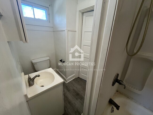 225 N 10th St unit .5, New Castle, IN 47362 - photo 6