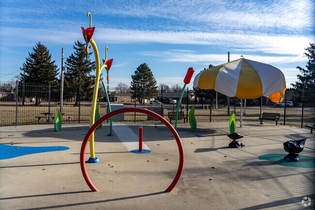During the summer, kids can enjoy playing for hours at Hemlock Park's splashpad.